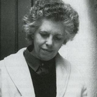 María Teresa Toral (1911-1994): Zientziak burdinen artetik ihes egin zuenekoa