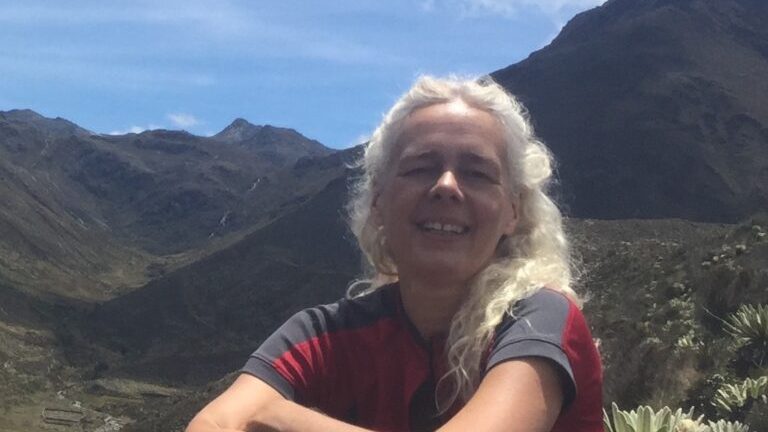 Alejandra Melfo: «Ezagutza sendoaren bitartez lagundu nahiko nuke, aurrerago beste pertsona batzuek ezagutza horretatik abiatuta eraiki ahal izateko»