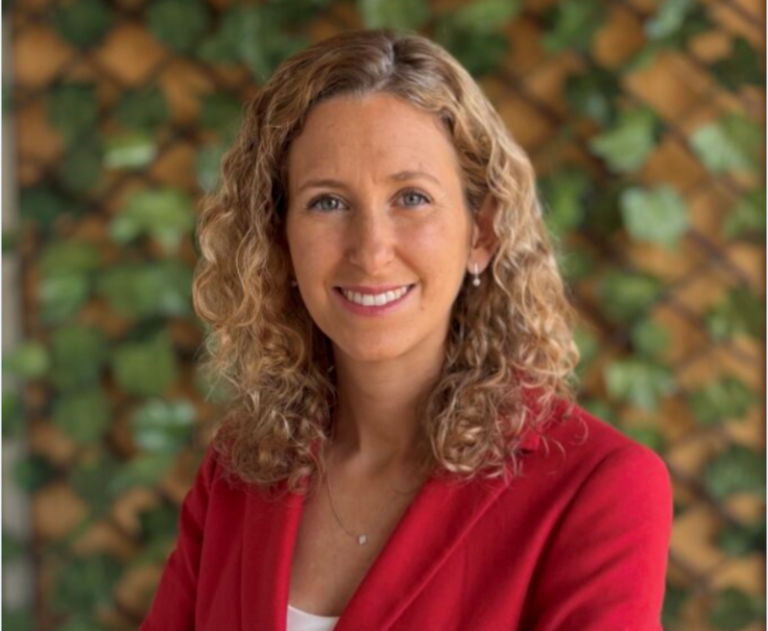 Sara Bandrés Ciga: «Gure DNA ezagutzeak prebentziora eta tratamendu pertsonalizatu eraginkorragoetara hurbiltzen gaitu»