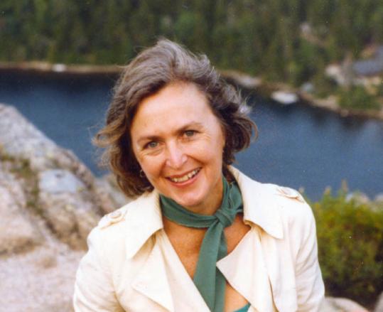 Anne Tyng, «musa izatetik heroia izatera»