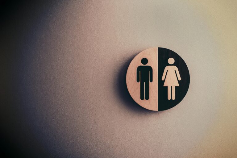 Gizonen eredutik emakumeen errealitatera: sexua aldagai saihetsezina ikerketa biomedikoan