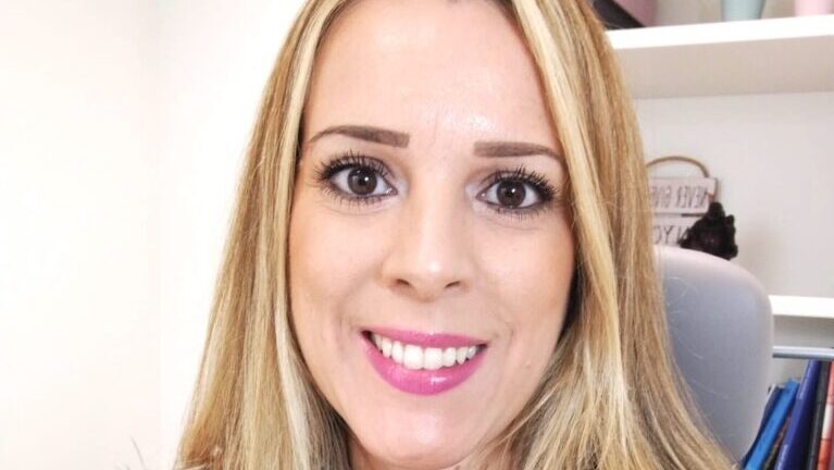 Melissa García Caballero: «tumore batzuek metastasia edo immunoterapiarekiko erresistentzia ahalbidetzen duten ingurune baskularrak sortzeko arrazoia ulertu nahi dut»