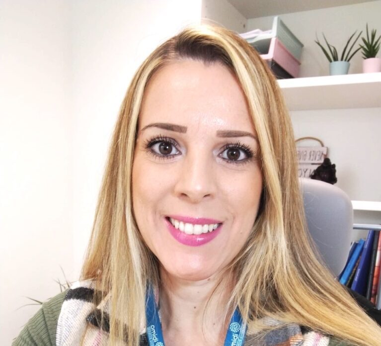 Melissa García Caballero: «tumore batzuek metastasia edo immunoterapiarekiko erresistentzia ahalbidetzen duten ingurune baskularrak sortzeko arrazoia ulertu nahi dut»