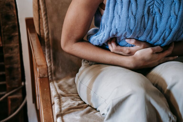 Menstruazio aurreko sintomak eta tratamendua gure inguruko emakumeengan